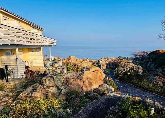 Sea Views Cliffs 50 M From The Sea In Sandvig * Allinge-Sandvig